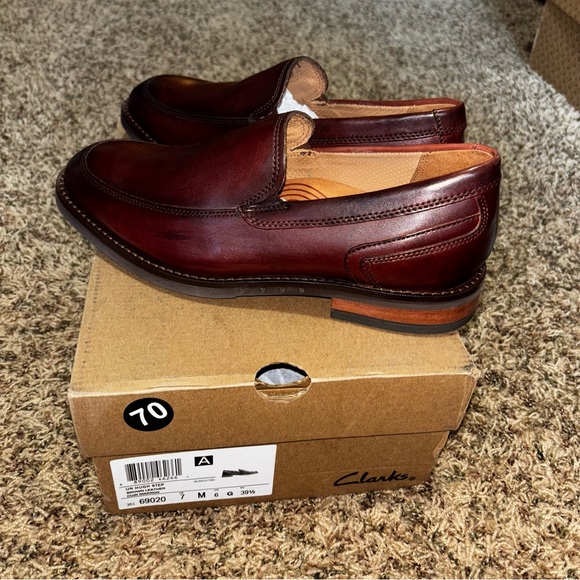 NEW Clarks Men\'s Un Hugh Step Slip on Oxford Shoes Brown Leather Size 7 main image 6